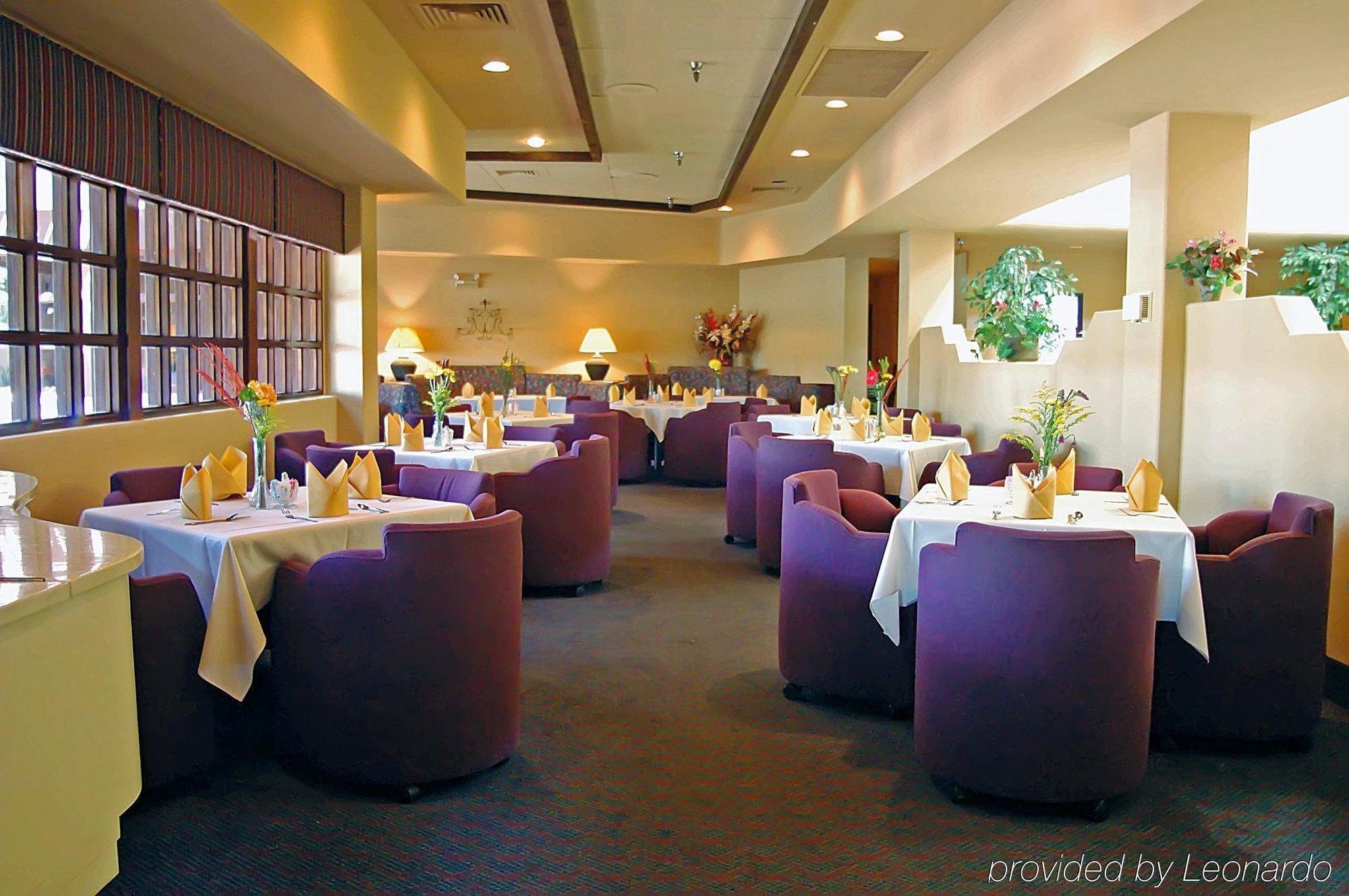 Four Points By Sheraton Phoenix South Mountain Exterior photo