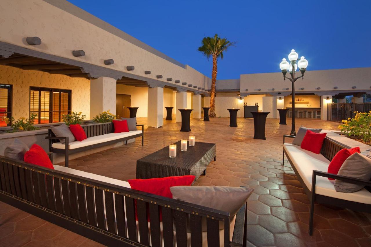 Four Points By Sheraton Phoenix South Mountain Exterior photo